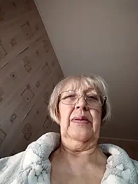 Snapshot of Anatolia5961 chatting on April 3, 2026, 2:23 pm Anatolia5961 online show from April 3, 2026, 2:23 pm