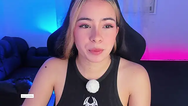 Aishelyng online show from November 12, 2025, 4:55 pm