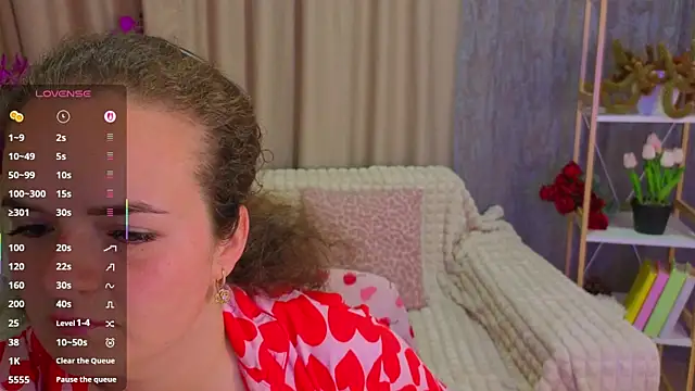 Luisa Rosee online show from May 15, 2026, 7:34 pm