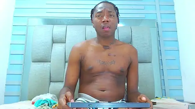 Snapshot of Black_Fire10 chatting on January 17, 2026, 7:50 pm Black Fire10 online show from January 17, 2026, 7:50 pm