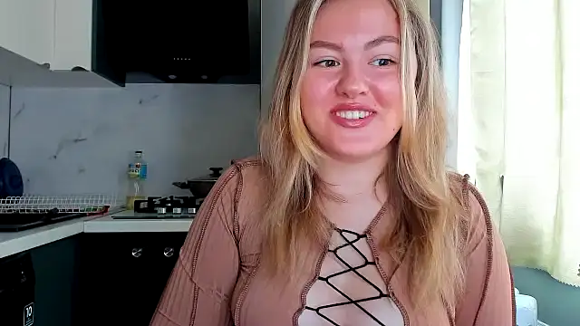 SunshineEmma online show from October 5, 2025, 11:56 am