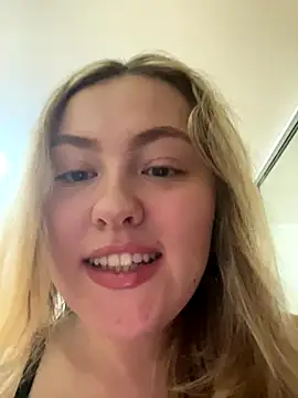 SunshineEmma online show from September 24, 2025, 9:43 pm