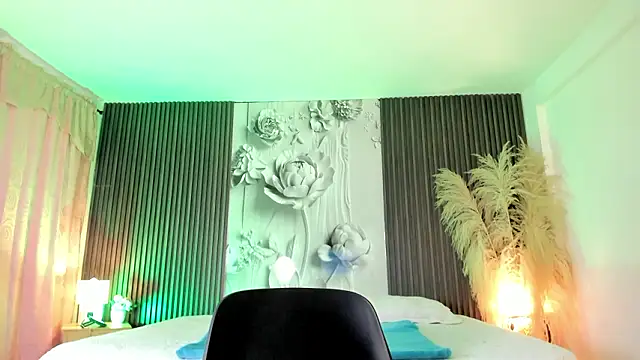 MichellePreston online show from March 17, 2026, 11:57 am