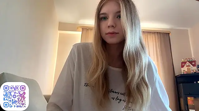 FruityXo online show from September 11, 2025, 8:25 am