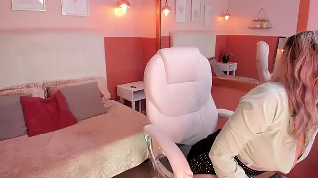 Snapshot of marie_bass chatting on March 6, 2026, 1:17 pm marie bass online show from March 6, 2026, 1:17 pm