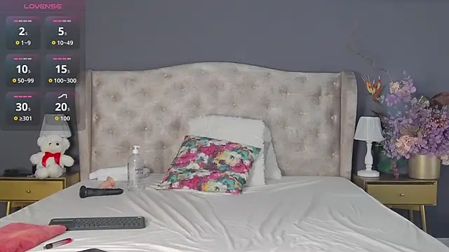 Snapshot of Leah_Brooks chatting on October 26, 2025, 5:08 am Leah Brooks online show from October 26, 2025, 5:08 am