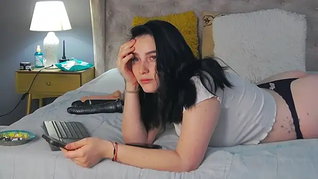 Snapshot of Leah_Brooks chatting on January 7, 2026, 5:23 am Leah Brooks online show from January 7, 2026, 5:23 am