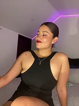 MiaAlarie online show from January 15, 2026, 5:11 am