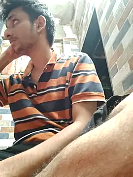 Snapshot of yung_cplz chatting on November 25, 2025, 2:17 pm yung cplz online show from November 25, 2025, 2:17 pm