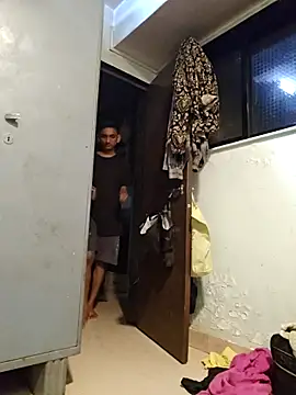 Snapshot of yung_cplz chatting on November 26, 2025, 5:46 pm yung cplz online show from November 26, 2025, 5:46 pm