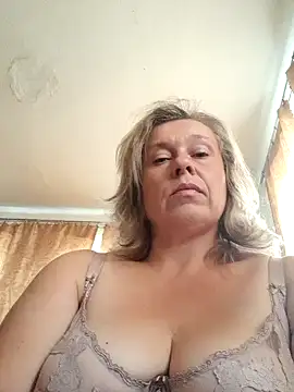 Catherine372311 online show from October 1, 2025, 11:25 am