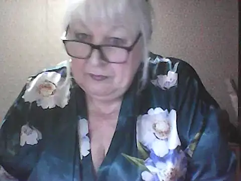 Alexia64231 online show from April 12, 2026, 2:26 am