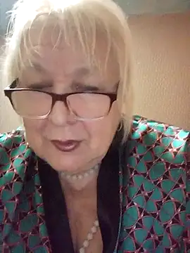 Alexia64231 online show from November 1, 2025, 3:35 am