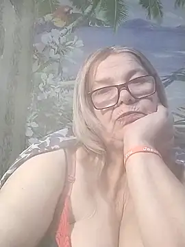 Snapshot of MargaritaSweet51 chatting on February 12, 2026, 10:09 pm MargaritaSweet51 online show from February 12, 2026, 10:09 pm