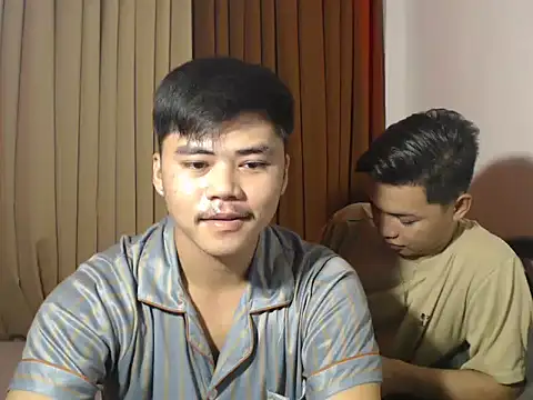 hot emman online show from March 27, 2026, 5:38 am