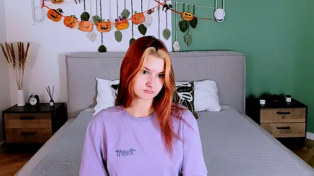 NightOpal online show from November 1, 2025, 4:23 pm