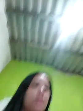 biancaalvess online show from April 15, 2026, 6:34 pm