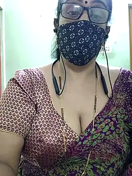 sweet-lotus online show from December 14, 2025, 1:39 pm