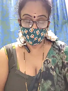 sweet-lotus online show from November 22, 2025, 5:34 pm