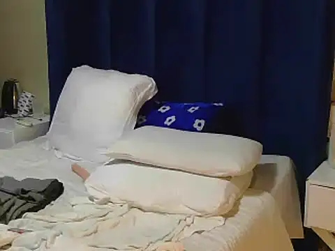 Babysex32 online show from November 10, 2025, 9:20 pm