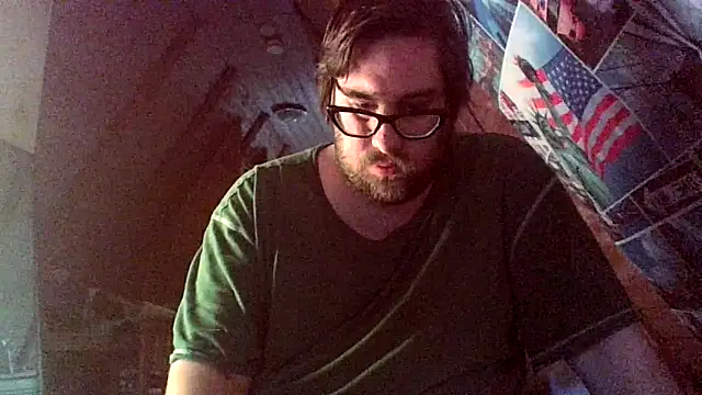 chubbyDavid1998 online show from October 29, 2025, 1:43 pm