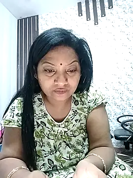 Snapshot of Cute-Janvi20 chatting on December 5, 2025, 6:45 am Cute-Janvi20 online show from December 5, 2025, 6:45 am