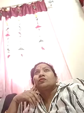 Snapshot of Cute-Janvi20 chatting on October 28, 2025, 8:13 am Cute-Janvi20 online show from October 28, 2025, 8:13 am