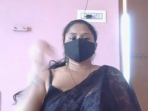 Snapshot of itsabika chatting on March 17, 2026, 8:17 am itsabika online show from March 17, 2026, 8:17 am