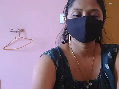 Snapshot of itsabika chatting on March 27, 2026, 6:33 am itsabika online show from March 27, 2026, 6:33 am