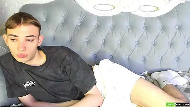 FelixCurtis online show from September 27, 2025, 5:24 am