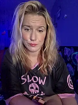 RhondaRump online show from June 6, 2026, 4:07 am