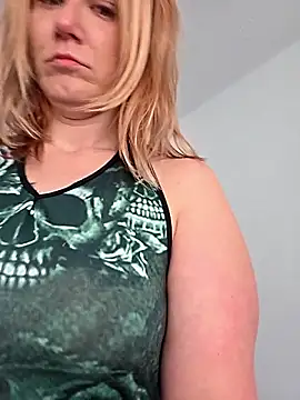 RhondaRump online show from April 3, 2026, 12:55 pm