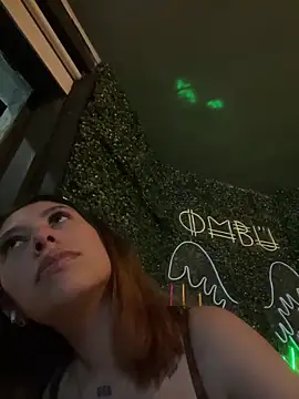 Snapshot of AriaBliss- chatting on September 16, 2025, 12:11 am AriaBliss- online show from September 16, 2025, 12:11 am