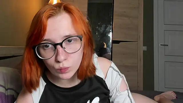Dark Willlow online show from June 7, 2026, 5:07 pm