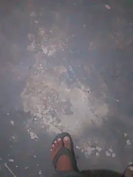 Snapshot of Jhonkkong chatting on September 28, 2025, 3:35 am Jhonkkong online show from September 28, 2025, 3:35 am