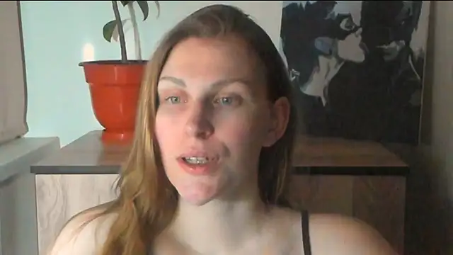 Snapshot of JuliaMuuun chatting on March 20, 2026, 8:32 pm JuliaMuuun online show from March 20, 2026, 8:32 pm