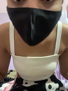 Snapshot of Sandhya_77 chatting on February 7, 2026, 5:59 am Sandhya 77 online show from February 7, 2026, 5:59 am