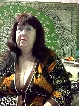 CrystalLime6411 online show from January 14, 2026, 5:00 am