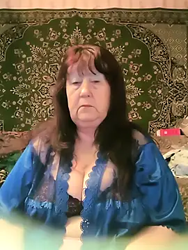 CrystalLime6411 online show from April 1, 2026, 3:31 pm