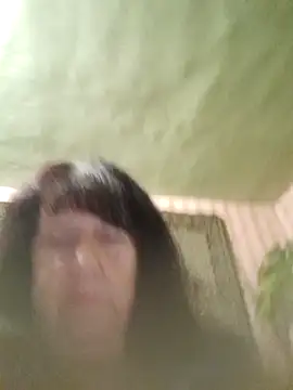 CrystalLime6411 online show from October 12, 2025, 4:14 am