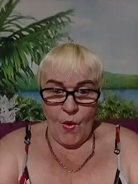 VioletSweet5566 online show from November 21, 2025, 3:55 pm