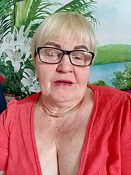 VioletSweet5566 online show from January 19, 2026, 12:31 pm