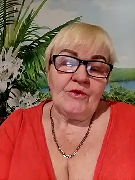 VioletSweet5566 online show from January 15, 2026, 7:12 am