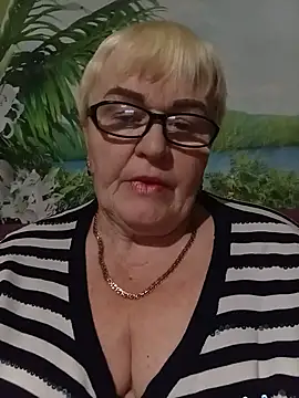 VioletSweet5566 online show from November 27, 2025, 3:34 pm