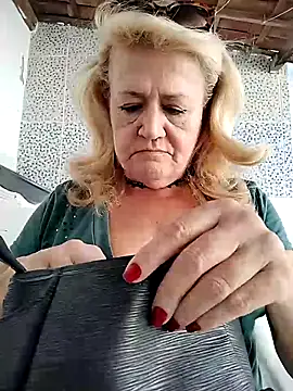 Belladama61 online show from November 20, 2025, 6:08 pm