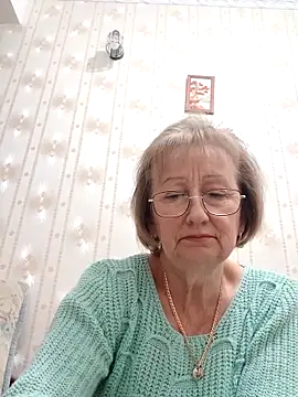 AlikaSwan5821 online show from December 3, 2025, 8:08 pm