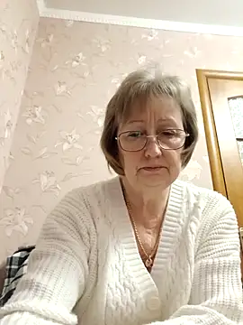 AlikaSwan5821 online show from February 14, 2026, 5:35 pm