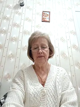 AlikaSwan5821 online show from February 28, 2026, 7:46 pm