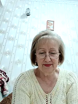 AlikaSwan5821 online show from December 15, 2025, 8:14 pm