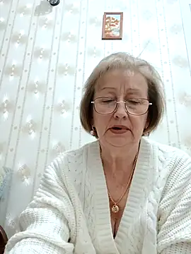 AlikaSwan5821 online show from December 5, 2025, 8:17 pm